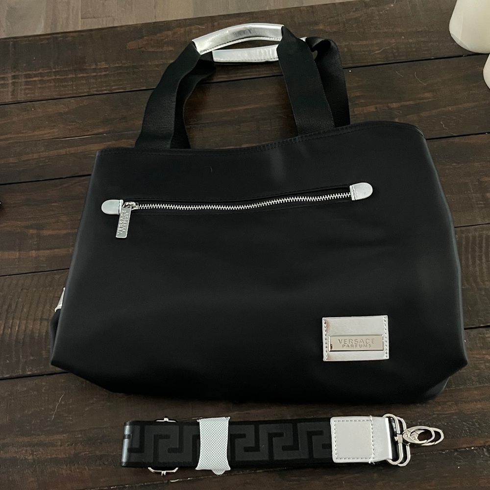 Versace holdall bag - Picture 2 of 16